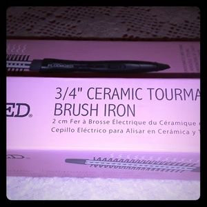 Ceramic tourmaline brush ironn